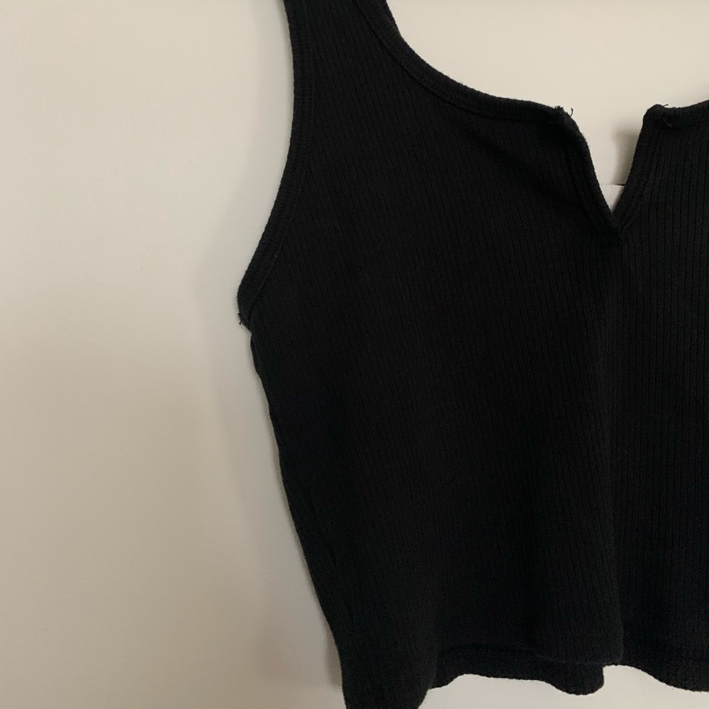Garage Ribbed Cropped Tank - Picture 3 of 3
